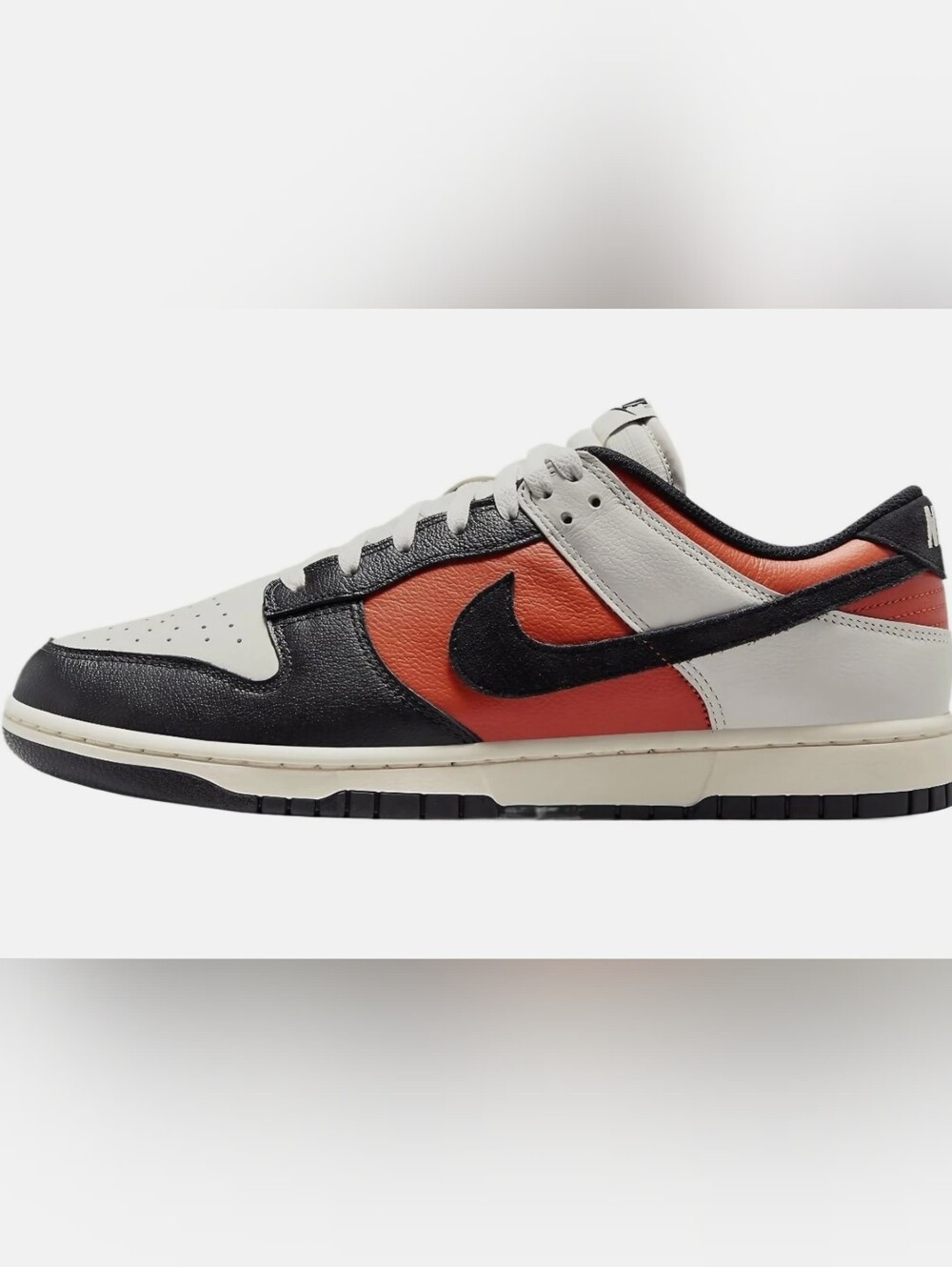 Nike Low-Top Sneakers in White, Black & Red